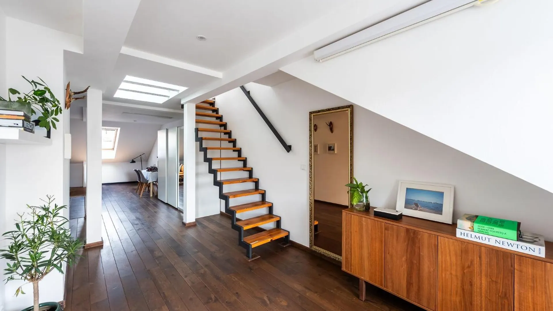 Charming Prague Apartment In Vrsovice With Roof Terrace