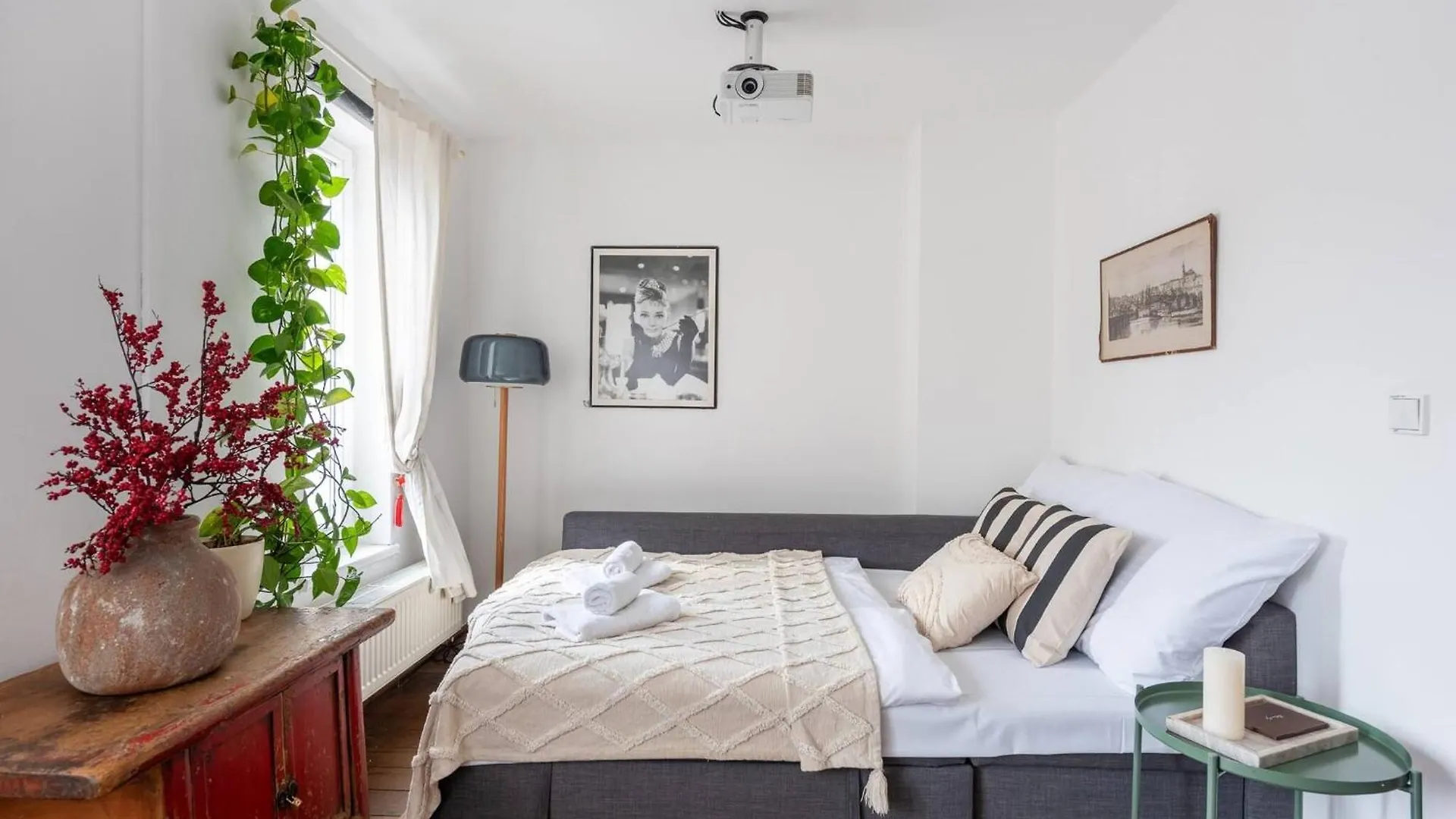 Charming Prague Apartment In Vrsovice With Roof Terrace Czech Republic