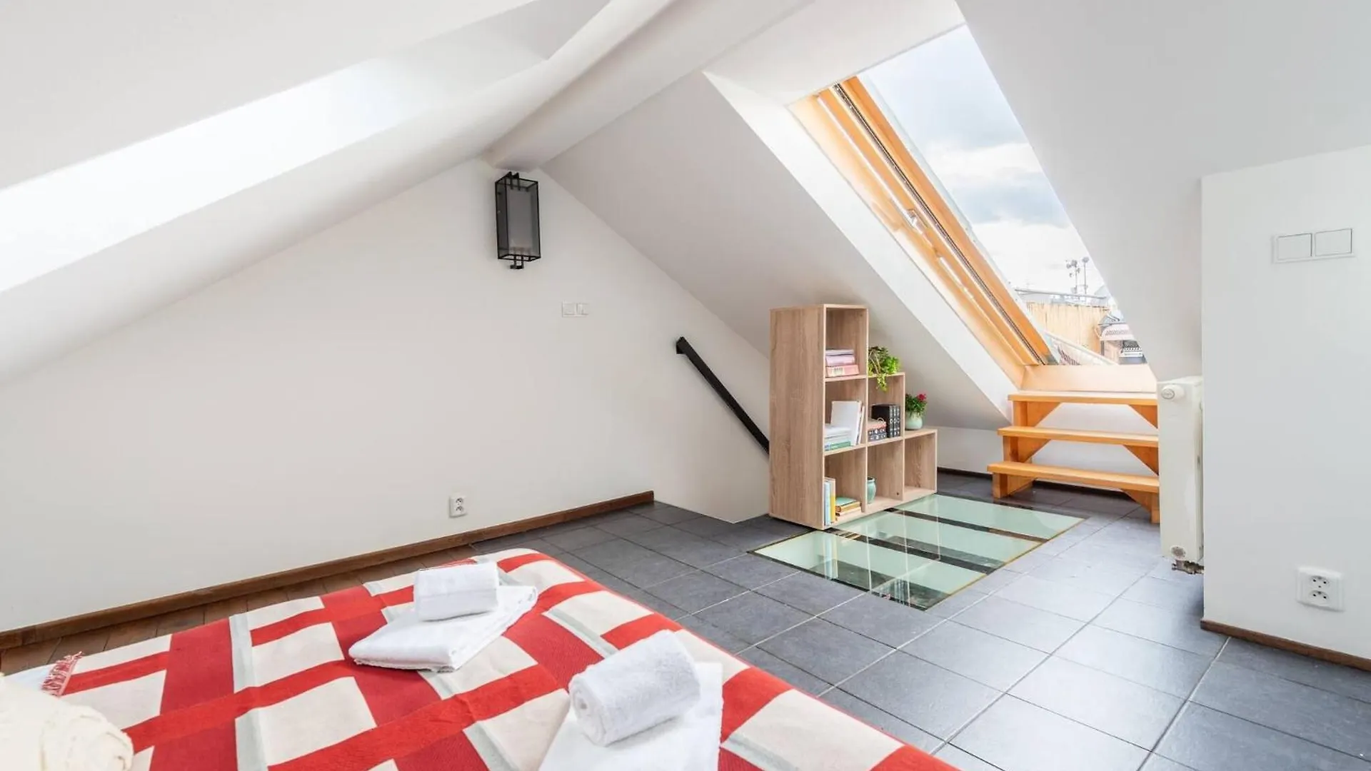 Charming Prague Apartment In Vrsovice With Roof Terrace