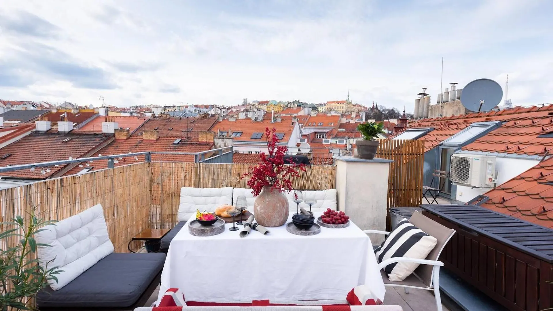 Charming Prague Apartment In Vrsovice With Roof Terrace