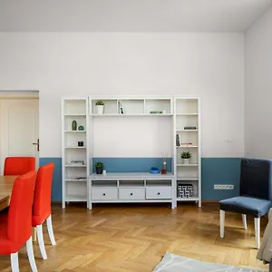  Apartment Letna